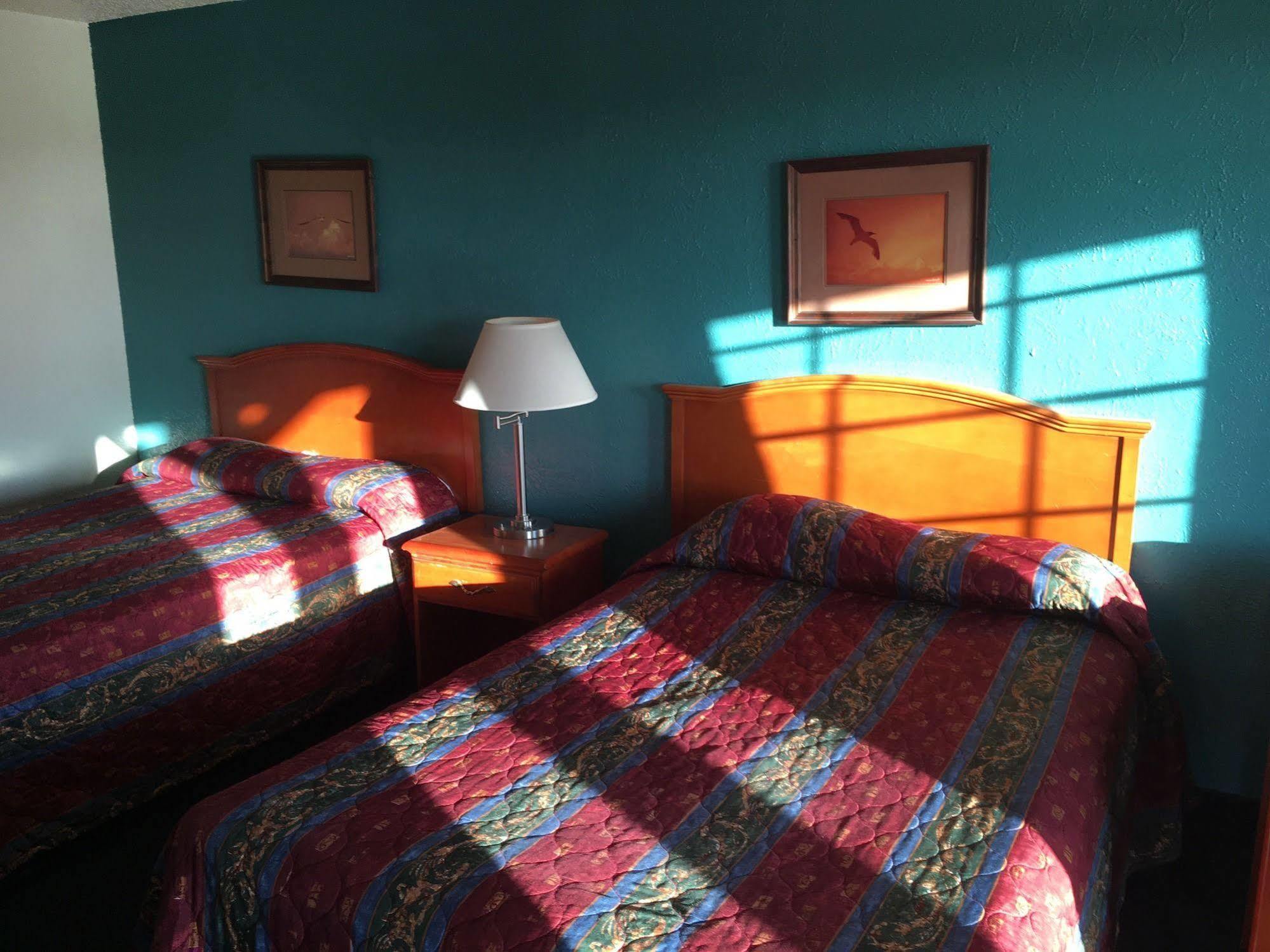 Chaparral Motel Порт-Лавака Экстерьер фото